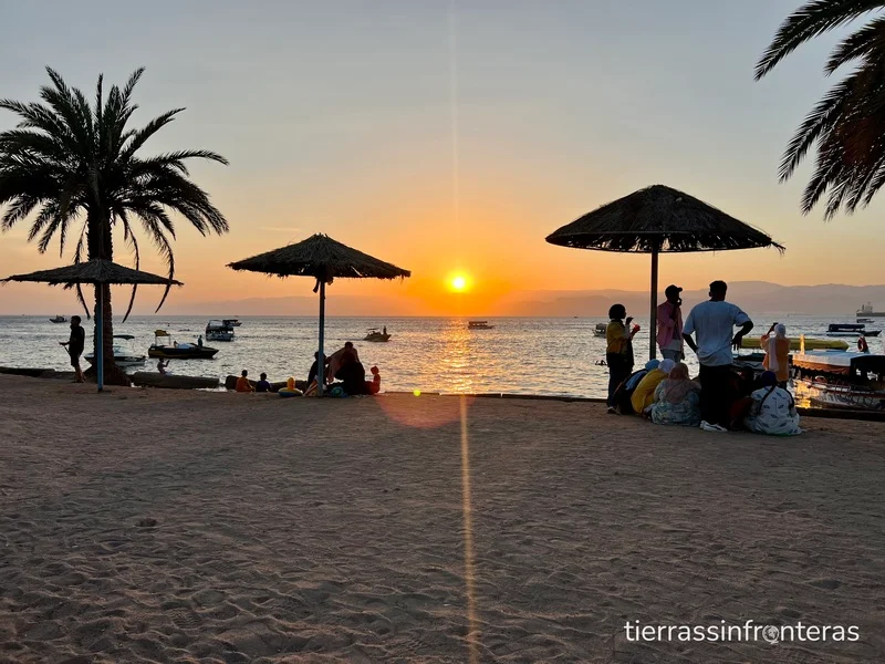 playas del mar rojo aqaba