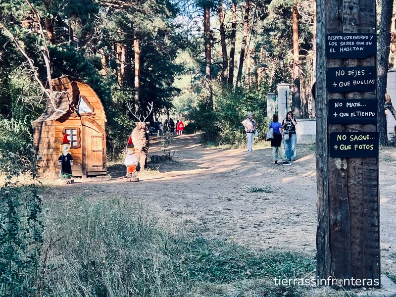 Itinerario por el bosque mágico, caminos delimitados